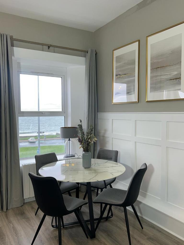 Apartament No 6 Sea Whisper Portrush Pokój zdjęcie